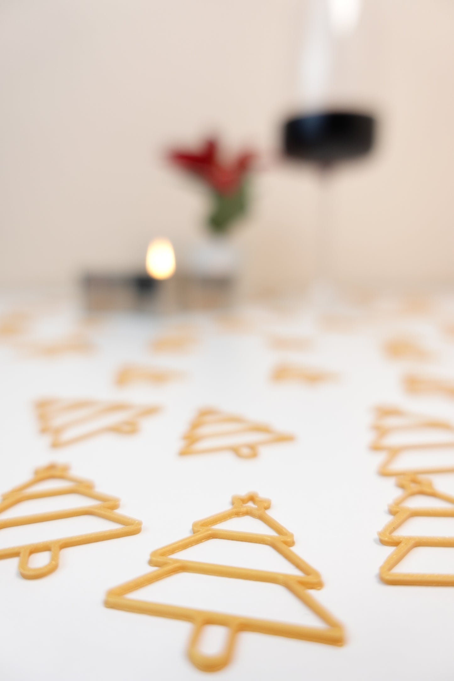 Gold Christmas Tree Table Confetti