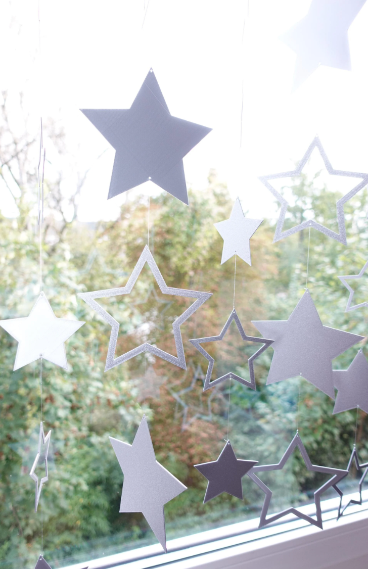 Star Hanging Garland (Gold, Silver, Bronze)