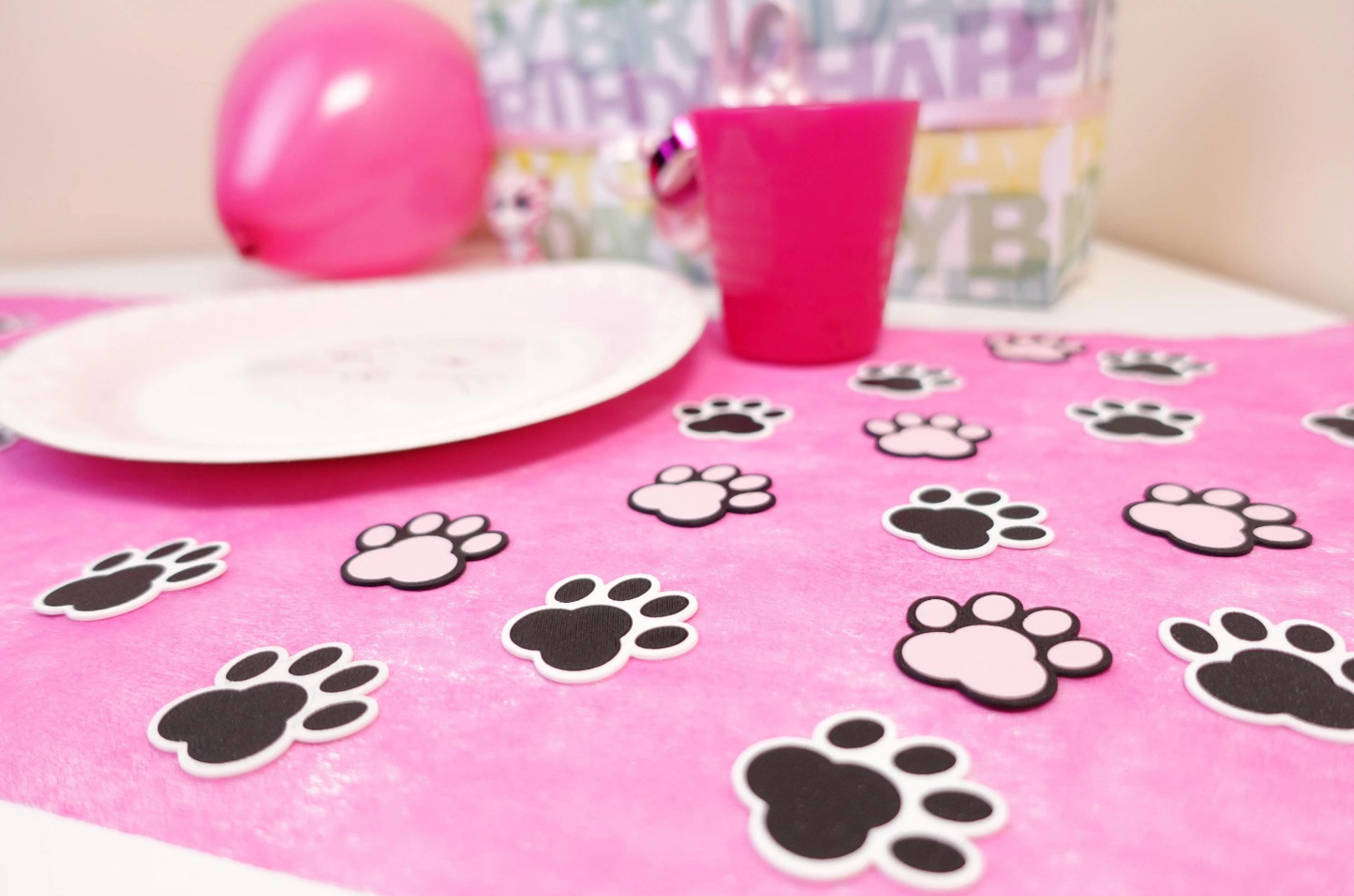 Personalizable Paw-Shaped Confetti